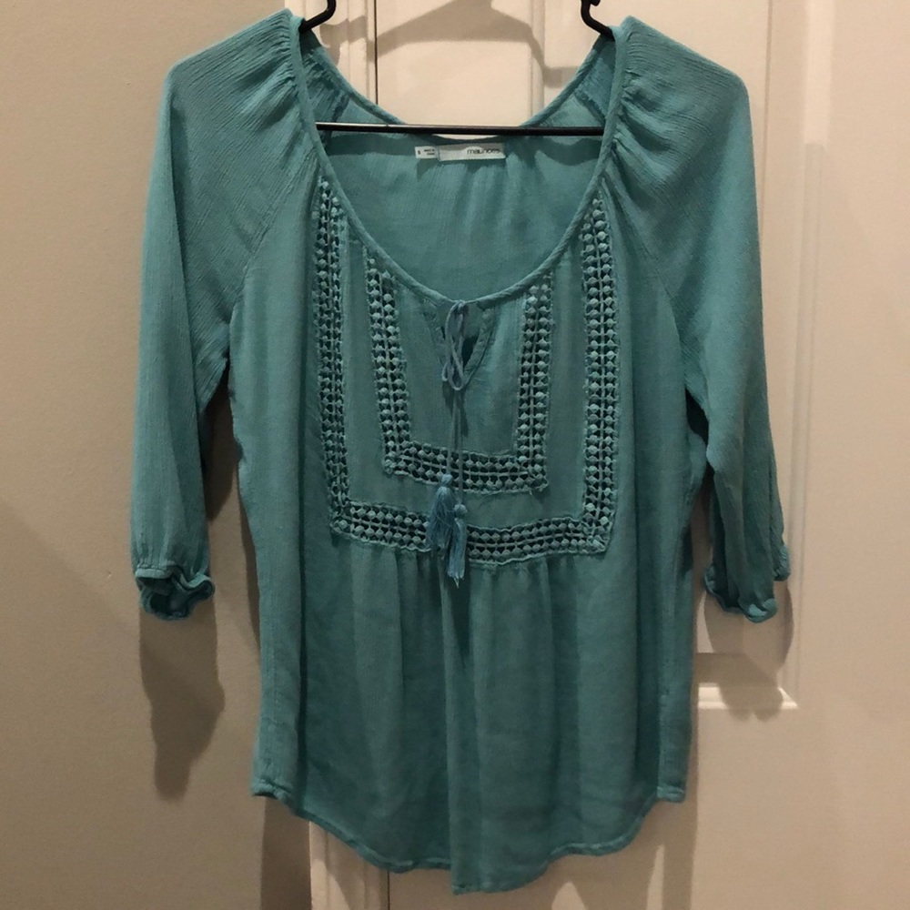 ⚡️3/$12 Blue Maurice’s top